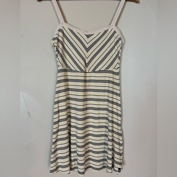 Volcom‎ Popztone striped mini dress, women’s size small, excellent - Picture 3 of 9
